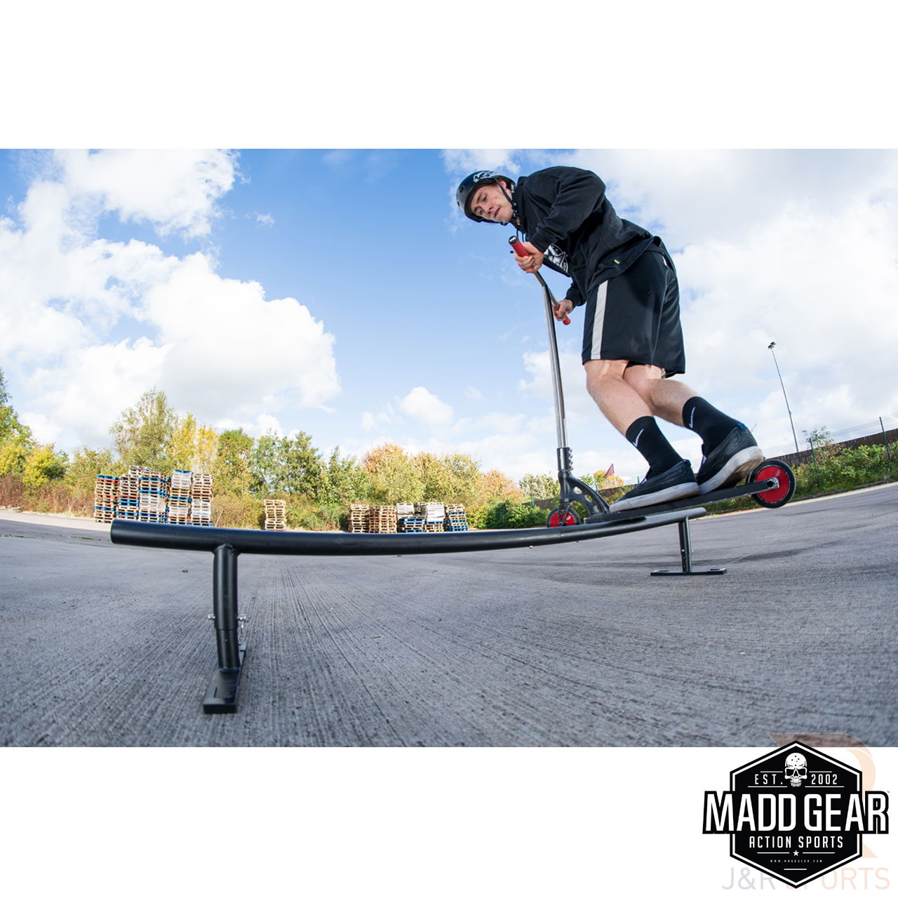 Madd Gear Grind Rail - Black - Lifestyle 11 - MGP207-135