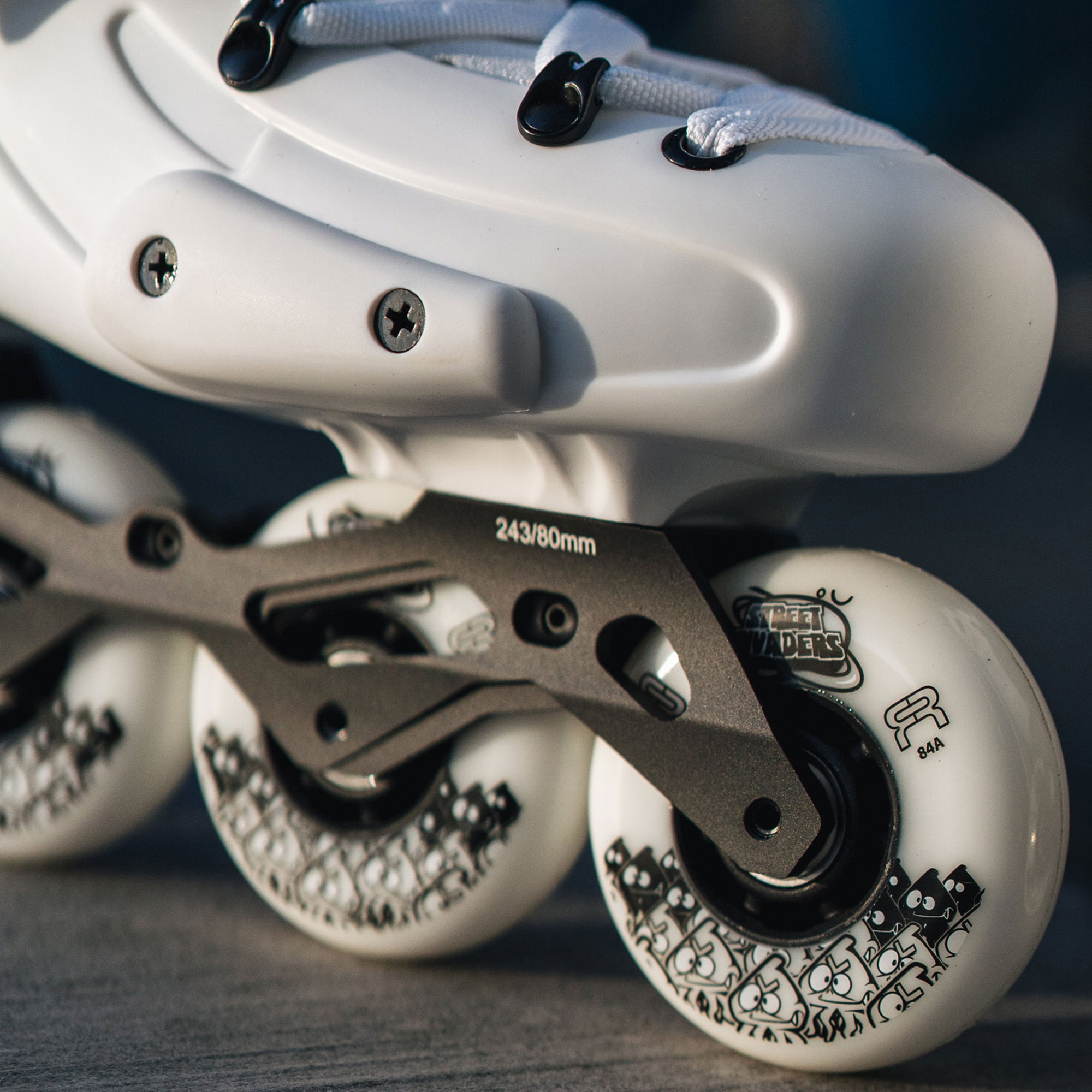 FR 1 80 INTUITION In-Line Skates - White