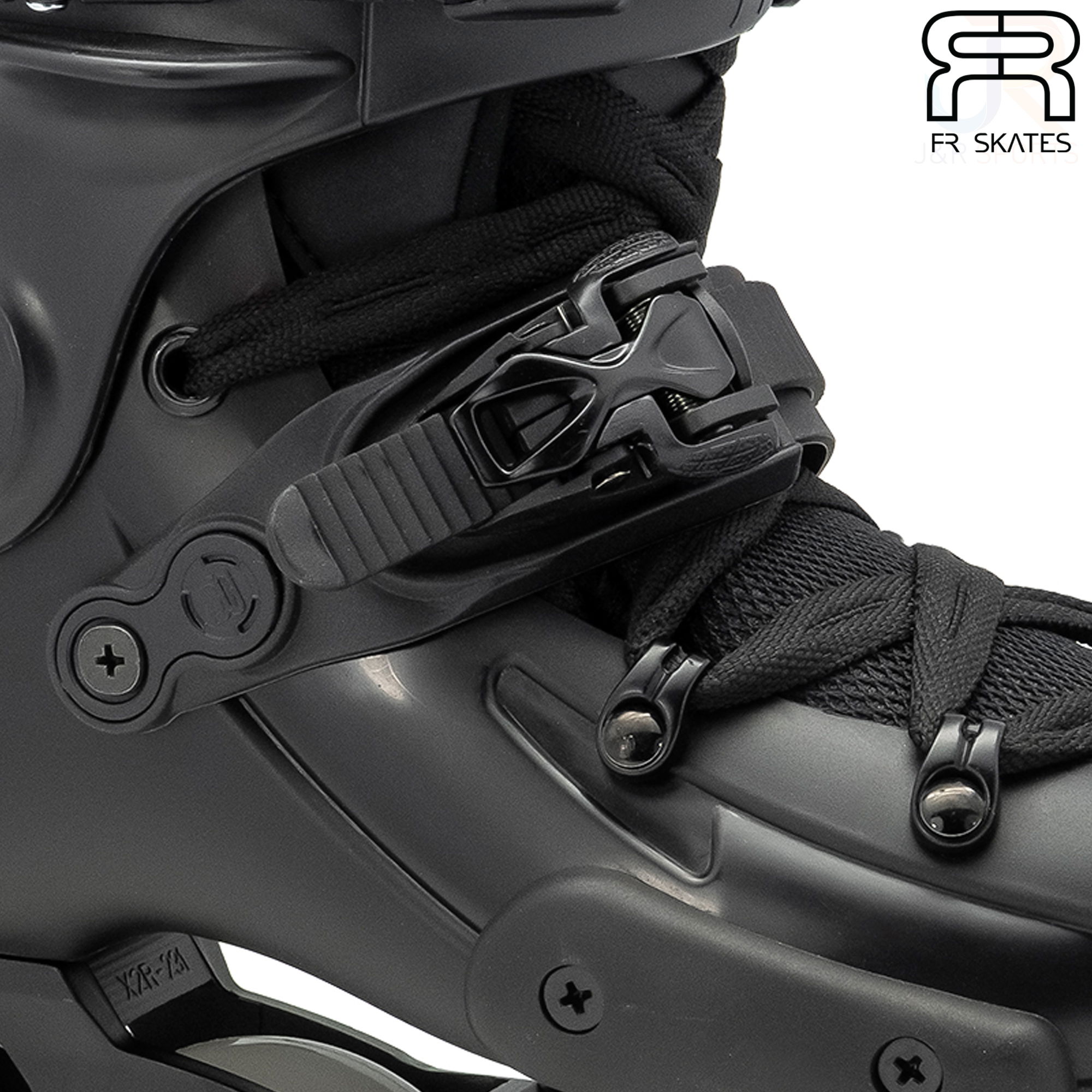 FR Jr CLUB Adjustable In-Line Skates - Black